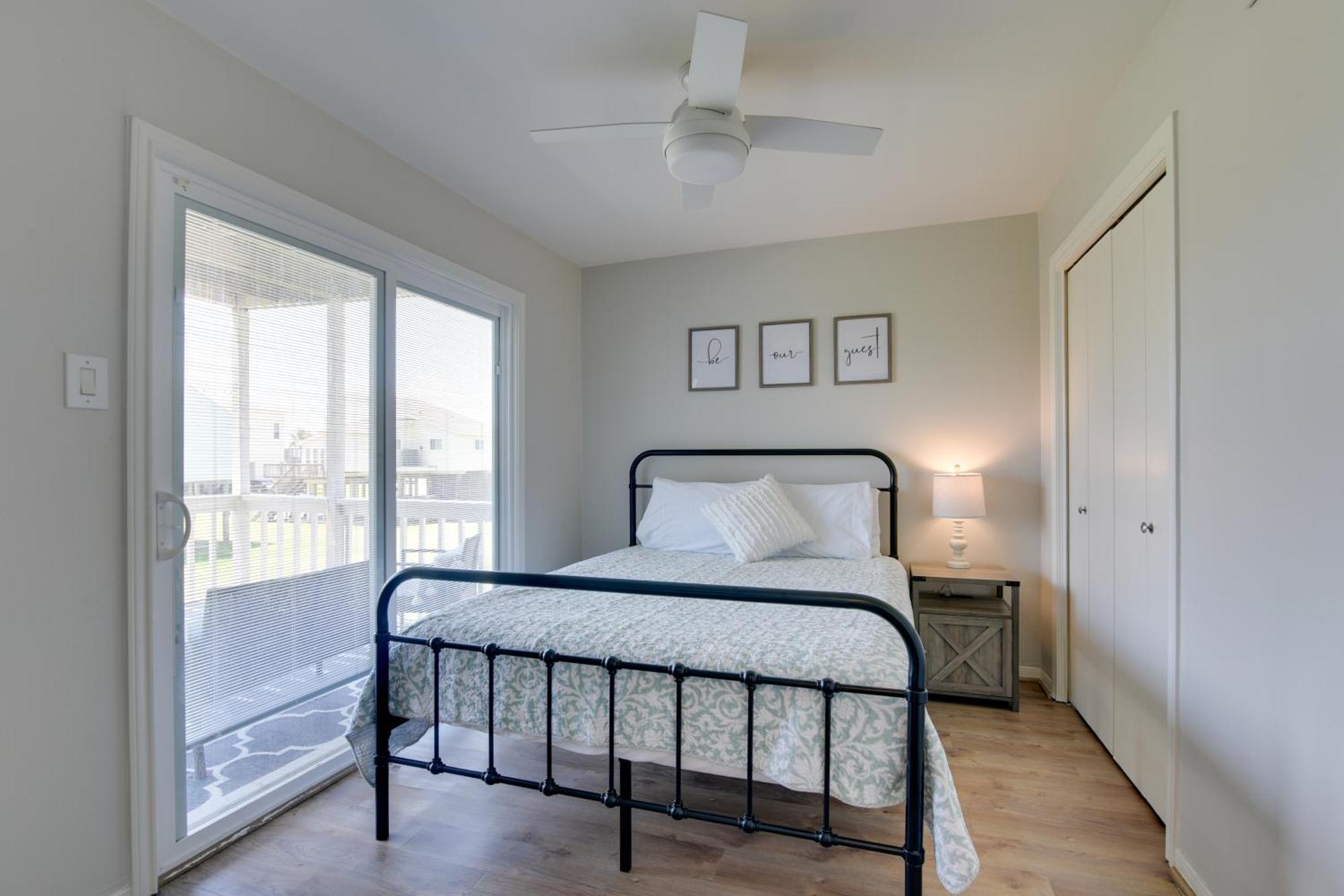 Galveston Townhome With Balconies Walk To Beach! Экстерьер фото