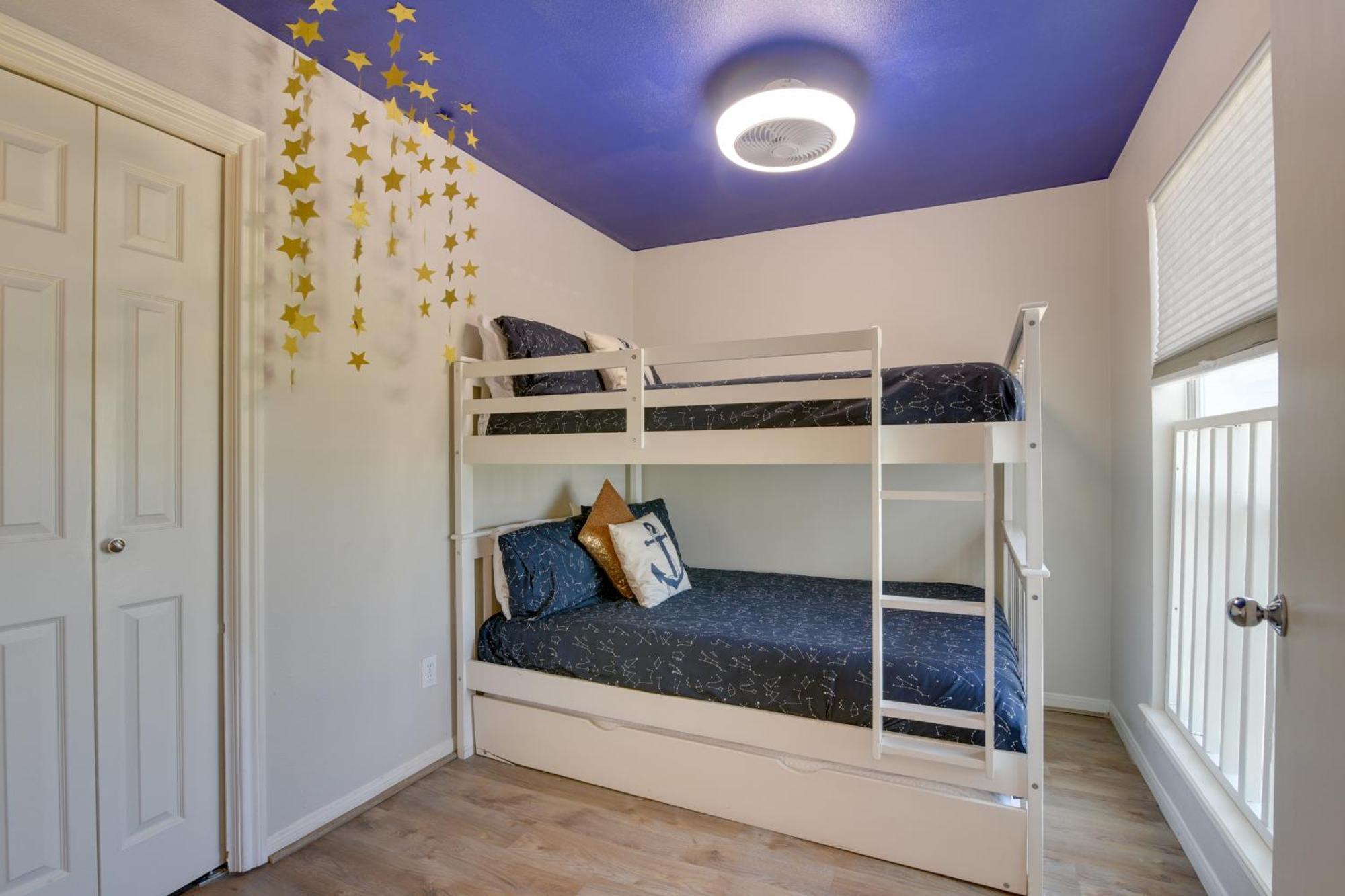 Galveston Townhome With Balconies Walk To Beach! Экстерьер фото