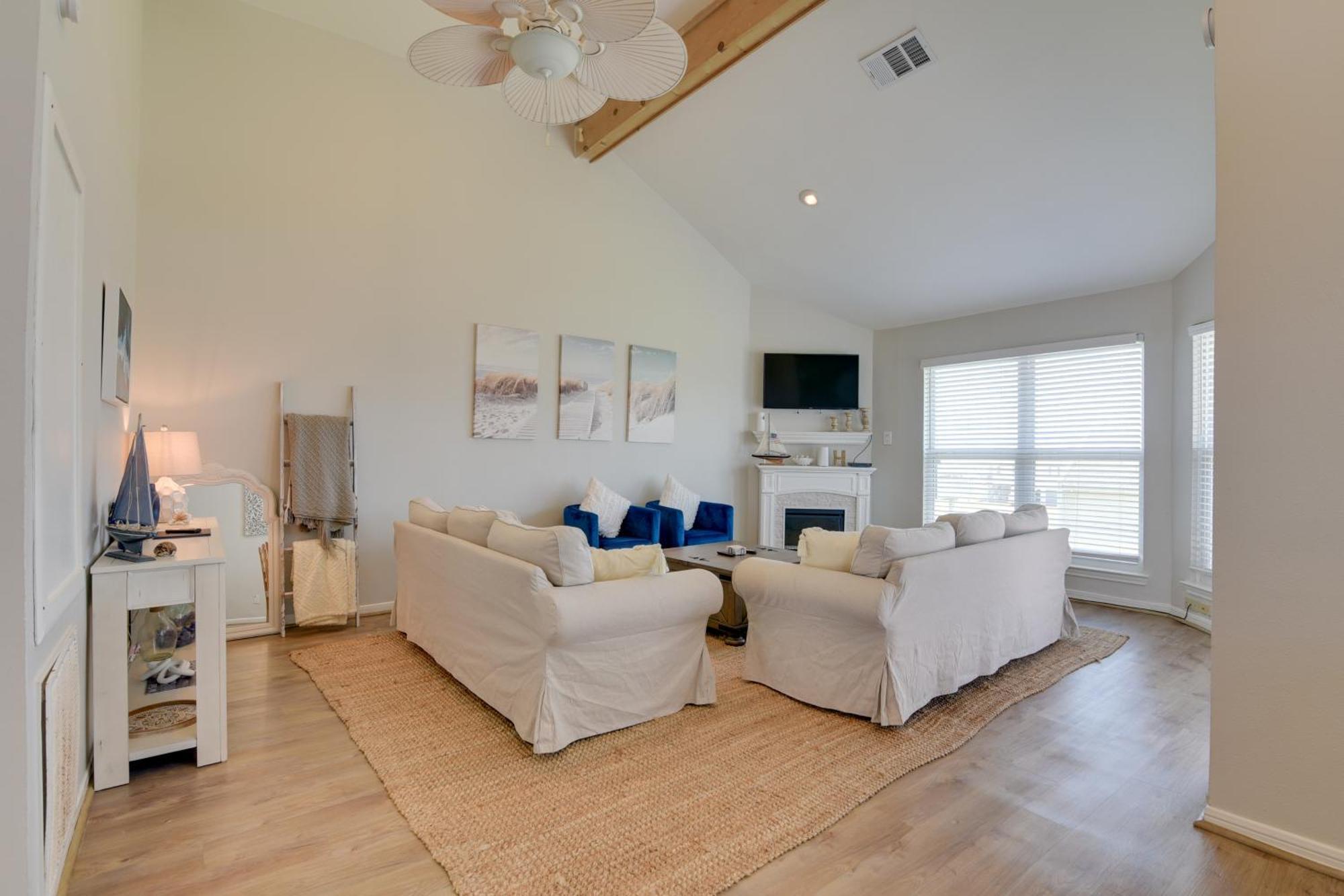 Galveston Townhome With Balconies Walk To Beach! Экстерьер фото